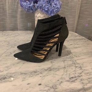 **SOLD** Jessica Simpson Camelia High Heel Booties